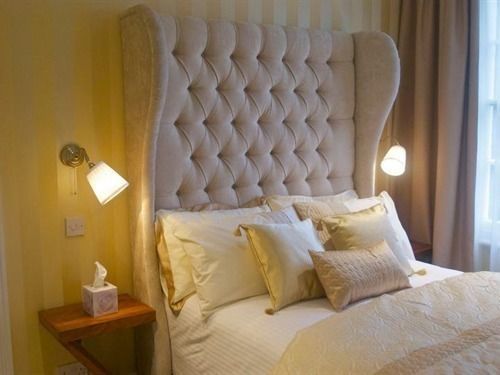 Hotel The Crown At Broad Hinton Extérieur photo